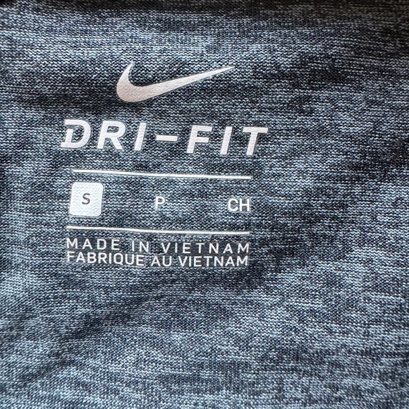 Women's Nike Dri-fit tank size small - Picture 3 of 3